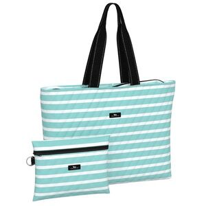 Scout Quilted Tote in Aqua and White